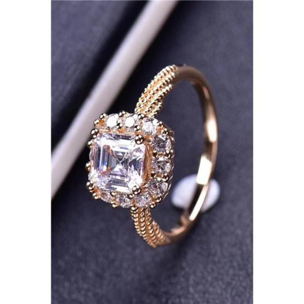 1 Carat Moissanite Twisted Ring